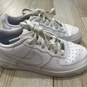 Nike Air Force 1 Kids White Sneakers